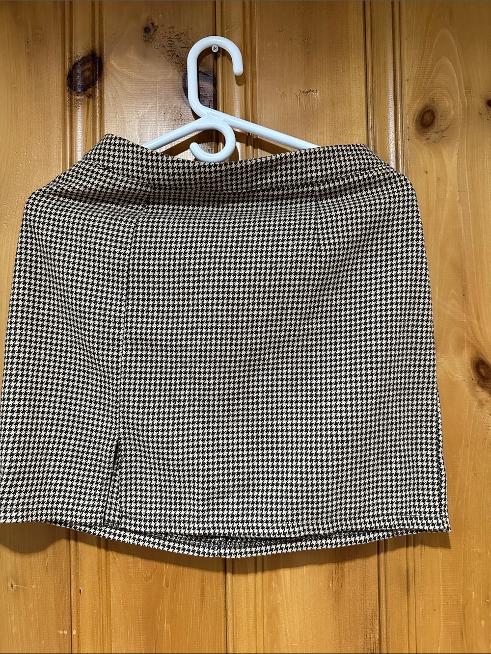 SHEIN Black and White Houndstooth Mini Skirt